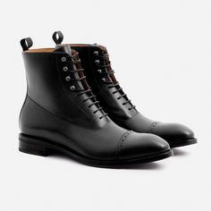 Balmoral Boots, Best Dress Shoes, Handmade Leather Boots, Business Casual Shoes, Mens Boots Casual, High Ankle Boots, Genuine Leather Boots, Black Leather Ankle Boots, Mens Winter Fashion