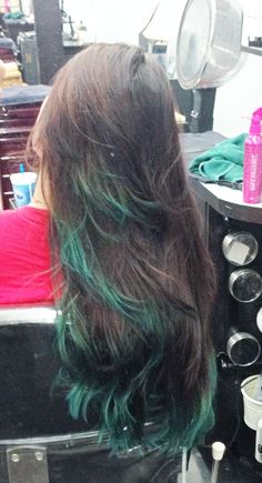 Aqua Green Hair Color, Brown Turquoise Hair, Mermaid Highlights Brunette, Unnatural Hair Color Ideas For Brunettes, Layers With Dyed Tips, Layered Hair With Dyed Ends, Discreet Hair Dye Ideas, Blue Tips Brown Hair, Dyed Tips Long Hair