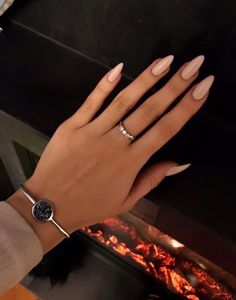 Discovered by Mané. Find images and videos about nails, Nude and nude nails on We Heart It - the app to get lost in what you love. Acrylic Nails Nude, Nails Collection, Almond Nails Designs, Classy Nails, Dream Nails