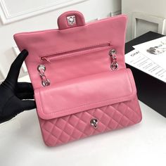 Description CC Large Classic Handbag Silver Hardware Pink For Women, Women’s Handbags, Shoulder Bags 11.8in/30cm Rep 1:1 Size: 19.5 × 30 × 10 cm/ 7.7 × 11.8 × 3.9 inches (Length x height x width) The Jumbo Classic Bag the main difference is the small interior space. When choosing the Jumbo size, consider whether the compartments are big enough to help you carry your daily essentials. For some fashionista’s, there is a second reason why they choose the Small Classic Bag. It can be due to the heig Classic Handbags, Classic Bags, Evening Clutch Bag, Daily Essentials, 7 11, Tote Backpack, Silver Hardware, Fashion Store, Evening Bags