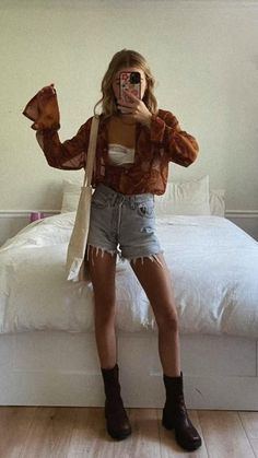 Nice Boho Outfits, Fun Concert Outfits Summer, Boho European Style, Pattern Blouse Outfit, Summer 2024 Fashion Trends Street Style, Hippie Fashion Outfits, Govball Outfits, New Orleans Outfit Ideas, Summer In Nyc Outfit