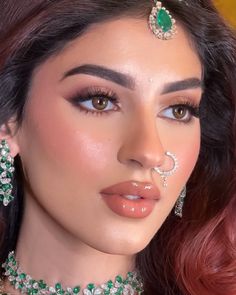 Cherry Deol (@makeupbycherryy) • Instagram photos and videos Makeup For Pakistani Wedding, Natural Glam Makeup Indian, Wedding Indian Makeup, Soft Glam Makeup Indian Bride, Peach Makeup Look Indian, India Makeup Looks, Desi Wedding Makeup Natural, Shadi Makeup Looks, Soft Indian Bridal Makeup