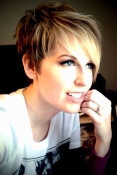 30 Trendy Pixie Hairstyles: Women Short Hair Cuts - PoPular Haircuts Short Pixie With Long Bangs, Haircut Long Bangs, Pixie Haircut Long, Pixie With Long Bangs, Short Hairstyles 2015, Layered Pixie Cut, Layered Haircuts For Women, Haircut Long