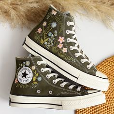 '' Custom Embroidered Converse High Tops 1970s, Garden Flowers Embroidery Shoes Custom, Daisy Embroidered Wedding Sneakers Custom, Personalized Bridal Shoes '' 🍀 Price includes Converse Shoes and Floral Embroidery Designs as shown 🍀 🍀 Shoe Type: Converse 1970s 🍀 Shoe color: 6. Green_1970s 1. DETAILS 🍀 You can send me your Converse, Vans, canvas shoes or I can buy them for you. Custom-ordered embroidered Vans and Converse shoes, please wait another 2-4 days. Each pair is hand embroidered to order, please make sure you put in the correct shoe size before you check out. The embroidery is meticulous and does not fade. 🍀 You will receive Vans and Converse shoes with floral embroidery designs as above. 2. PERSONAL EXPRESSION 🍀 Create your unique vibe by your own design of embroidery! In a Embroidered Converse High Tops, Boty Converse, Converse Embroidery, Cute Converse Shoes, Bridal Sneakers, Embroidered Converse, Cute Converse, Wedding Converse, Wedding Sneakers