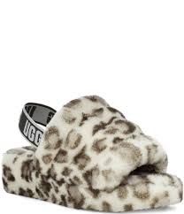 Pretty Slippers, Leopard Slides, Shoe Room, Bleach Tie Dye, Shoes World, Nike Air Shoes, Ugg Slippers, Handbags Affordable, White Leopard