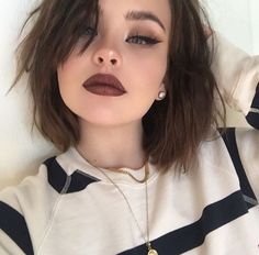 Skater Hair, Maquillage Goth, Bold Lip, Grunge Makeup, Eyes Makeup, Grunge Hair, Make Up Looks, Pretty Makeup, Aesthetic Makeup