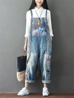 Description Product ID: JP2041013 Material: Denim Cloth,Polyester Sleeve: Sleeveless Pattern: Printed Closure Type: Pullover Season: Spring, Autumn, Summer Style: Fashion, Simple, Casual Occasion: Street, Dating, Daily, Vacation Package included: 1 * Jumpsuit Size Chart (Asian Size): Please allow 1-3 cm measured error. Tag Size Length Waist Hip Leg Cuff Crotch cm | inch cm | inch cm | inch cm | inch cm | inch One Size 111cm | 43.6'' 106cm | 41.7'' 120cm | 47.2'' 42cm | 16.5'' 38cm | 14.9'' Ripped Denim Overalls, Outfits Jumpsuit, Jumpsuit Jeans, Overalls Casual, Jumpsuit Style, Beautiful Jumpsuits, Flower Pants, Moda Denim, Style Jumpsuit