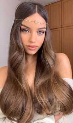 Bride Nail, Brunette Hair Color With Highlights, Wedding Makeup Ideas, Honey Hair, Balayage Hair Blonde, Blonde Hair With Highlights, Hair Color Highlights