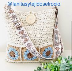 Granny Squares Bag, Crochet Granny Squares, Bohemian Crochet, شال كروشيه, Granny Square Bag, Crochet Tools