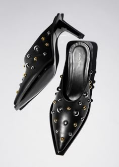 Studded Leather Mules Shoe Inspo, Trendy Sneakers, Studded Leather, Leather Mules, Ballerina Flats, Day And Night, Ballerinas, Boot Sandals, Nice Shoes