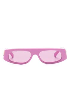 bubblegum pink acetate geometric frame pink tinted lenses UV-protective lenses logo plaque at the arm straight arms and curved tips These glasses come with a protective case. Frame Pink, Sunglasses Pink, Lens Logo, Fashion Moodboard, Geometric Frame, Gucci Eyewear, Chanel 2, Demi Fine Jewelry, Mood Board Fashion