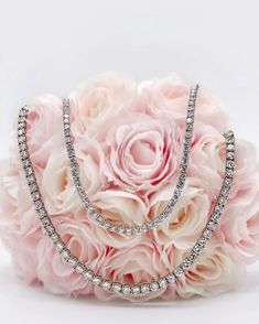 Roses & diamonds, a classic combination 🌹💎 We have several tennis necklaces in our store, made with the best quality G/VS diamonds. Custom… Vs Diamond, Tennis Necklace, Tennis, Crown Jewelry, Roses, Band