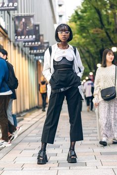 London Street Fashion, Tokyo Fashion Street, Man Street Style, Jakarta Fashion Week, Goth Outfit, Tokyo Fashion Week, Tokyo Street Fashion, Fashion Week Outfit, Fashion Week Spring 2020