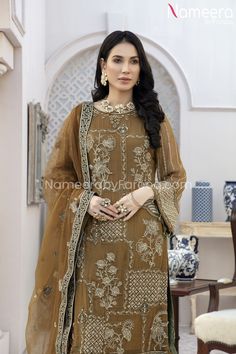 Chiffon Party Dress for Wedding with Embroidery Backside Look Punjabi Suits Designer, Hand Embroidery Work, Chiffon Party Dress, Dress For Wedding, Pakistani Salwar Kameez, Salwar Kameez Designs, Embroidered Wedding, Earrings Studs, Designer Wear