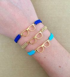 Bracelet Summer, Blue Electric, Summer Bracelet, Gold Glasses, Gold Armband, Family Jewels, Summer Bracelets, Summer Sunglasses, Bracelet Diy