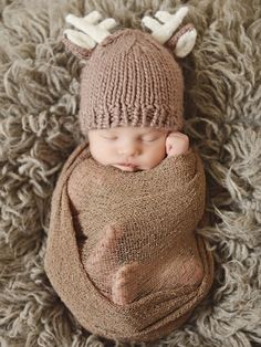 Deer Knit Hat Baby : Accessories : Hats Blueberry Hill Foto Newborn, Baby Fotografie, Newborn Baby Photos, Baby Sleep Problems, Foto Baby, Foto Tips, Baby Time, Everything Baby, Newborn Pictures