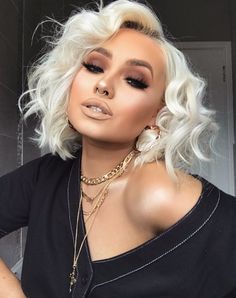 Indian Hair Cuts, Platinum Hair Color, Blonde Hair Makeup, Colored Curly Hair, Short Hair Tutorial, Fancy Hairstyles, Short Blonde Hair, Hair Clothes