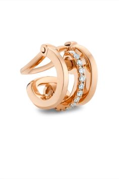 Contemporary design, timeless beauty. Our new Horizon cuff earring can be placed anywhere on the ear.   #debeerslondon #thehomeofdiamonds #valentinesday Gold Rings For Women, Cuff Earring, Rose Gold Bangle, Trending Necklaces, Handcrafted Accessories, Boho Green, Rings Gold, Ear Cuffs