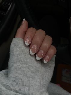 Hoco Nails, Graduation Nails, Nails Cute, Nails Easy, Christmas Nails Easy, Feel More Confident, Simple Gel Nails, Simple Acrylic Nails, Casual Nails