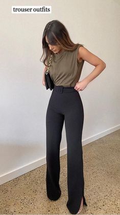 trouser outfit ideas in 2022 Professional Outfits Women, Business Outfits Women, Outfit Chic, Stylish Work Attire, Business Casual Outfits For Work, Classy Work Outfits, Classy Casual Outfits, Stylish Work Outfits, Business Outfit