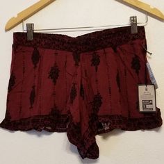 Nwt Me To We 100% Rayon Flutter Shorts. Soft & Drapey. Beautiful Deep Maroon & Black Print. Elastic Waistband. M: Length 11", Inseam 3", Rise 10.5", Waistband Laying Flat 14.75" Fitted Rayon Bottoms For Vacation, Red Rayon Bottoms For Summer, Red Rayon Summer Bottoms, Casual Rayon Bottoms With Ruffles, Casual Ruffle Bottoms In Rayon, Red Bohemian Bottoms For Day Out, Casual Red Rayon Bottoms, Bohemian Red Bottoms For Day Out, Bohemian Shorts With Ruffles