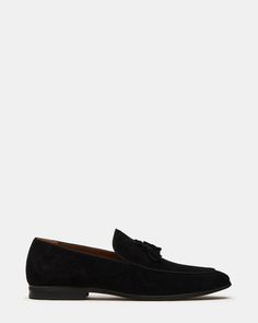 Expertly crafted with a slip-on construction and almond toe, the ONDRE loafer showcases a sleek and sophisticated design. The tassel accent across the vamp adds a touch of elegance, making it the perfect addition to any formal or business casual outfit. .75 inch heel height Suede upper material Textile and synthetic li Business Casual Outfit, Men's Wedding Shoes, Men's Dress Shoes, Suede Tassel, Tassel Loafers, Sophisticated Design, The Vamps, Business Casual Outfits, Dress Sandals