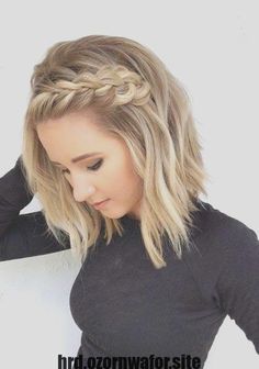 Dunner Wordend Haar, Cute Braided Hairstyles, Wedding Guest Hairstyles, Lob Haircut, Peinados Fáciles Para Cabello Corto, Braid Hairstyles, Trending Hairstyles, Short Hair Styles Easy