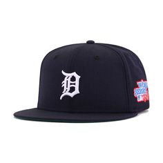 New Era Cap 59Fifty fitted hat for the Detroit Tigers in navy colorway, featuring 1984 World Series side patch. Celebrate the Detroit Tigers and their 1984 World Series championship with this very special retro on-field from Hat Heaven. Unearthed from New Era archives, this cap is designed with left-sided side patches, which were the norm up until 2016. The absence of New Era side flags brings a breath of fresh air to this classic design, along with the omission of the rear MLB batterman, which San Diego Chargers, Green Bottom, New Era Cap, New Era 59fifty, Oakland Athletics, Detroit Tigers, New York Jets, New York Mets, Cincinnati Reds