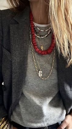 Jewellery Layering, Necklace Outfit, Casual Dressing, 2024 Style, Casual Work Outfits, Closet Fashion, Office Style, Fashion Over 50, Black Blazer