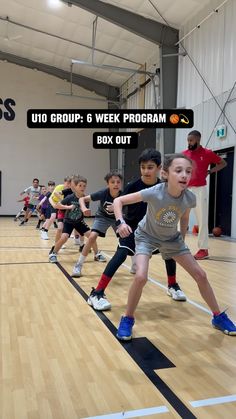 young children are playing basketball in an indoor gym with the words u10 group 6 week program box out