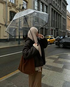 Rainy Fashion, Hijabi Abaya, Outfit For Rainy Day, Seattle Rain, Modesty Dress, Stylish Outfits Casual, Fits Inspiration, Stile Hijab