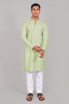 Bluesaanchi Elegantly Casual Light Green Kurta Set  This light green kurta set from Bluesaanchi combines elegance with comfort, perfect for casual outings or festive occasions. Made from high-quality materials, it ensures a stylish yet relaxed fit for all-day wear.  Key Features  Elegant light green color  Breathable fabric for maximum comfort  Stylish design with intricate embroidery  Perfect for casual or semi-formal occasions  Easy to maintain and durable   Specifications  Brand: Bluesaanchi  Color: Light Green  Sizes Available: S, M, L, XL  Fit: Regular  Style: Kurta Set   Material & Care   This kurta set is crafted from 100% cotton, making it soft and comfortable against the skin. For care, it is recommended to:  Hand wash in cold water  Do not bleach  Iron at low temperature  Dry in Light Green Color, Kurta Set, Green Flowers, Formal Occasion, Semi Formal, Green Color, Green Colors, Light Green, Breathable Fabric