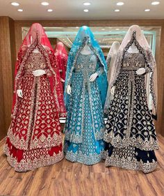 Indian Traditional Lehenga, Top With Dupatta, Bride Things, Latest Abaya, Lehenga Top, Dupatta Embroidery, Traditional Lehenga, Party Saree, Lehenga Indian