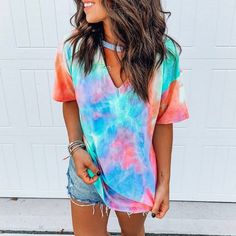 Tie Dye Tops, Womens Summer Shorts, Tie Dye Shorts, Dye Shirt, Going Out Tops, Tie And Dye, Tie Dye T Shirts, Fashion Pattern, Tie Dye Print