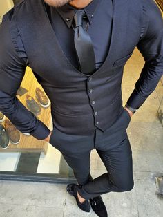 Black Vest Outfit Men, Black Vest Outfit, Bartender Outfit, Fitted Waistcoat, Terno Slim Fit, Vest Outfits Men, Black Suit Vest, Cowboy Vest, Gentlemen Style