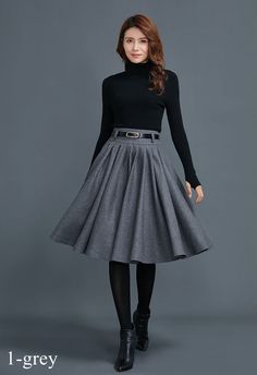 "★★FEATURES More color https://etsy.me/37PMzfD 25% wool, other fiber,nylon Polyester lining Right side zipper closure Two side pockets Circle skirt, skater skirt Knee length skirt, midi skirt Model belts sold separately Perfect for winter, autumn Dry clean ★★Mode size Height 170 cm (5′ 7″)  Bust 84 cm (33\")  Waist 66 cm (26\")  She wears size XS(US 2) ★★ Bespoke Order Service If you Request other color Request the length Your height is not between 155 cm- 172 cm Your weight is over 75 kg I can Knee Length Skirts Outfits, Midi Circle Skirt, Circular Skirt, Skirt Wool, Midi Skirt With Pockets, Skandinavian Fashion, Rock Outfit, Body Measurement, Skirt For Women