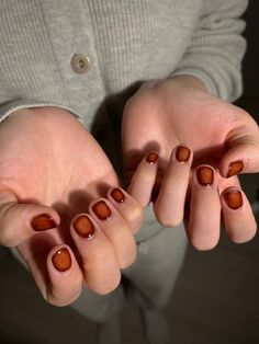 Vintage Brown nail 🤎luv it Fall Mix Match Nails, Quirky Nail Designs, Brown And Green Nails Design, Brown Gel Nails Short, Earthy Tone Nails, Green And Brown Nails, Masculine Nails, Masc Nails, Brown Nail