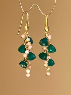 Cluster dangly earrings made of a very striking green onyx and tender Peruvian opal.  Sweet combination reminding of spring.  MATERIAL Green onyx, Peruvian opal, gold vermeil, gold filled wire SPECIFICATIONS Length 4,5 cm Handmade in Spain Earrings come in a gift box Worldwide shipment with registered, trackable post Care for gold vermeil jewelry: avoid contact with humidity, swimming pool water and chemicals. Clean with soft dry polishing cloth.  SPECIAL OFFERS:  ✦ Special 10% OFF when you orde Gemstone Jewelry Earrings, Pink Opal Earrings, Gold Vermeil Jewelry, Bijoux Fil Aluminium, Peruvian Opal, Onyx Earrings, Earrings Green, Earrings Pink, Gemstone Jewelry Handmade