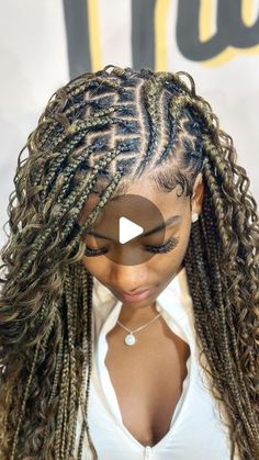 36K likes, 175 comments - trancadasporthay on April 1, 2024: "Gypsy Braids ✨ @trancadasporthay Cor: 2T27 . . . . . . . . . . . . . . . . #trancistarj #trancistasrj #knotlessbraids #knotlessboxbraids #gypsy #gypsybraids #gypsybride #knotlesscrochetbraids #trança #tranças #trançaboxeadora #goddesbraids #goddessfauxlocs". Cynthia Bailey Braids, 2 In 1 Braids, Color Bohemian Braids, Bohemian Braids With Cornrows, Stylish Braids For Black Women, Nigeria Hair Styles For Ladies, Boho Knotless Braids With Cornrows, Braids Trending 2024, Twists With Undercut Black Women