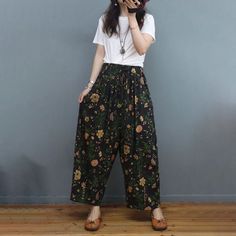 Professional Outfits Women, Printed Wide Leg Pants, Tapered Pants, Professional Outfits, Outfits Women, Make You Feel, Leg Pants, Wide Leg Pants, Mustard