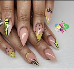 Short Vacation Nails, Short Pointy Nails, Pointy Nail Designs, Pointy Nails, Colorful Nail Designs