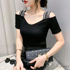 Lasaky - Fashion design meets comfort in this short sleeve blouse Stylish Petite, Petite Blouses, Blouse For Women, Korean Dress, Trendy Shorts, Petite Fashion, Blouse Styles, Short Sleeve Blouse, Black Blouse