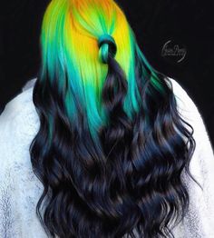 Give Your Hair a 2021 Overhaul with These Trending Spring Dye Jobs Exotic Hair Color, Yellow Hair Color, Hair Color Underneath, Multicolored Hair