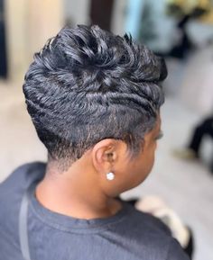 Pixie Natural Hair, Short Taper Haircut, Natural Hair Haircuts, Short Hairstyles For Black Women, Short Relaxed Hairstyles, Black Women Short Hairstyles, Shaved Hair Cuts, Short Shaved Hairstyles