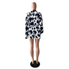 Printed Long-sleeved Shirt and Shorts Set Trendy Long Sleeve Sets For Day Out, Casual Long Sleeve Set For Vacation, Spring Long Sleeve Sets For Day Out, Casual Printed Collared Set, Spring Vacation Long Sleeve Sets, Casual Printed Long Sleeve Sets, Casual Short Sleeve Sets For Fall, Casual Long Sleeve Printed Sets, Casual Spring Collared Sets