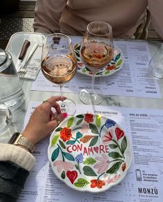 Pottery Esthetics, Diy Painted Plates Food Safe, Painted Serving Platter, Serving Platter Painting Ideas, Cute Painted Plates, Tablewear Ideas, As You Wish Pottery Ideas, Color Me Mine Ideas Inspiration, Colorful Wine Glasses