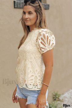 Bjux - Delicada blusa de encaje de ganchillo con mangas abullonadas e intrincado diseño ahuecado Blouse With Puff Sleeves, Crochet Lace Blouse, Delicate Crochet, Craft Crochet, Lace Print, Hollow Design, Puff Sleeve Blouse, Southern Belle, Daily Style