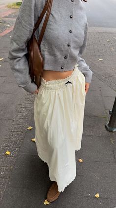 Skirt Inspiration, 90s Fashion Outfits, Next Fashion, Fashion Fits, Modest Fashion, Classy Outfits, Aesthetic Clothes, Autumn Winter Fashion, High Fashion