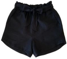 Chic Paperbag Waist Shorts With Tie, Trendy Linen Shorts For Day Out, Trendy Tie Waist Shorts For Summer, Chic Tie Waist Shorts For Vacation, Chic Shorts With Belt Loops For The Beach, Summer Vacation Shorts With Belt Loops, Chic High Waist Shorts With Tie Waist, Chic High Waist Tie Waist Shorts, Trendy Shorts With Tie Waist For Day Out