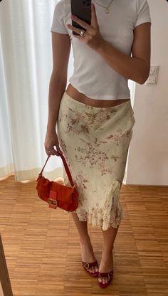 Latina Outfits, Looks Country, European Summer Outfits, Nashville Outfits, Summer Inspo, Floral Midi Skirt, 2025 Vision, Summer Fits, Mode Inspo